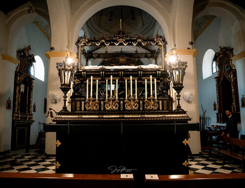 UN TRONO PARA EL SANTO ENTIERRO DE CRISTO.